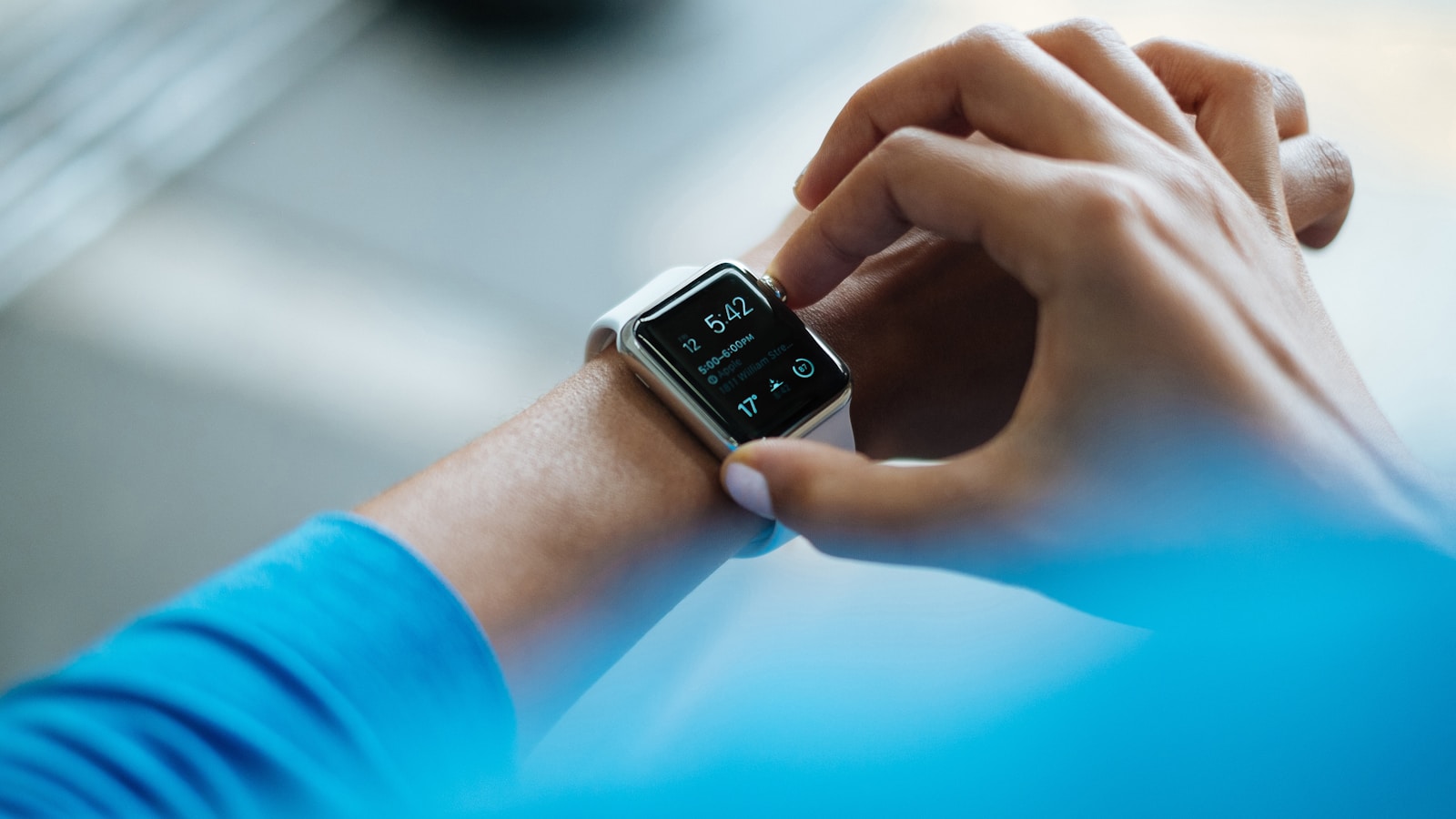 Apple Watch Steps vs Active Energy: Which Metric Actually Matters for Your Health