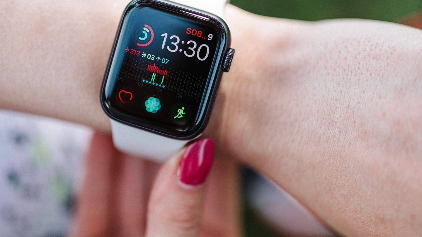 Apple Watch Vitals App: How to Read Your Overnight Health Dashboard Like a Pro